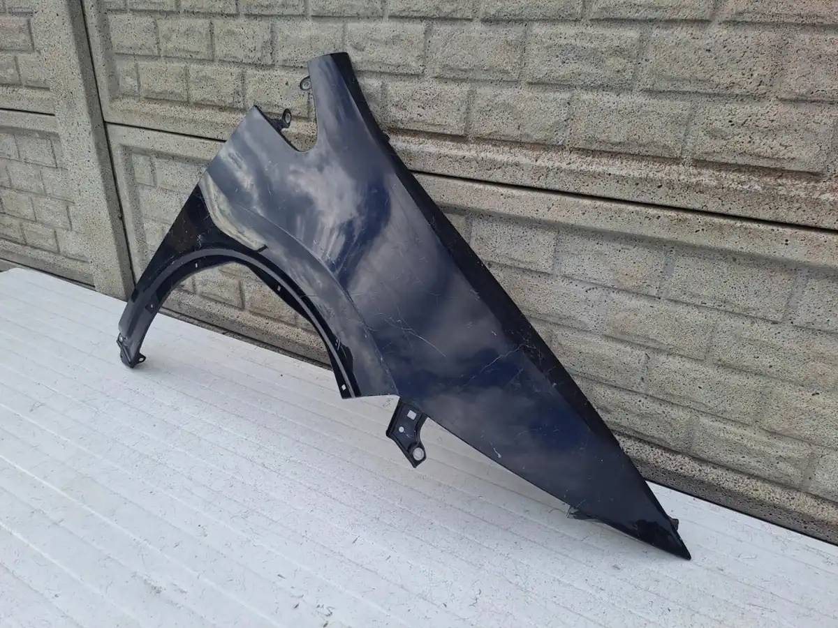 Aripa fata dreapta Honda Civic Ufo 06 13