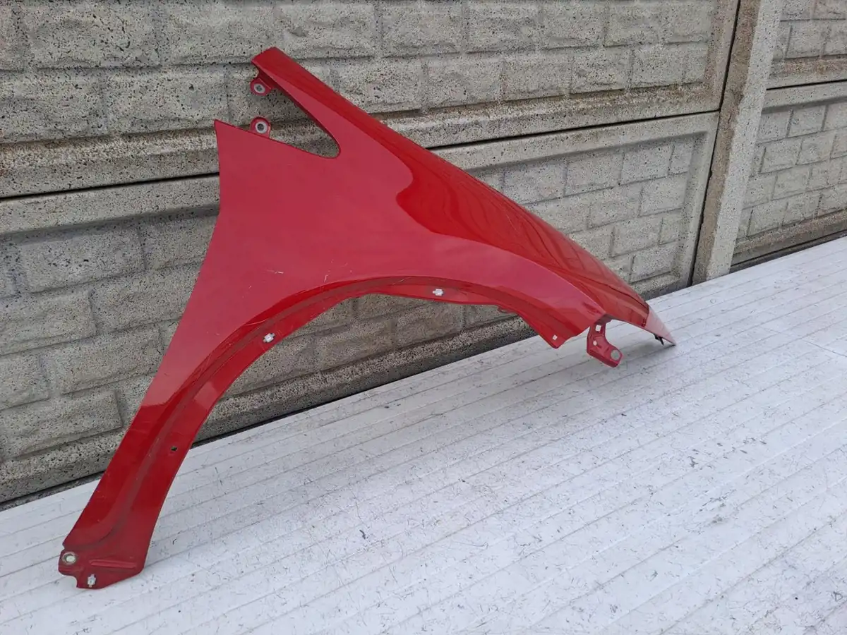 Aripa fata dreapta Honda Civic Ufo 06 13