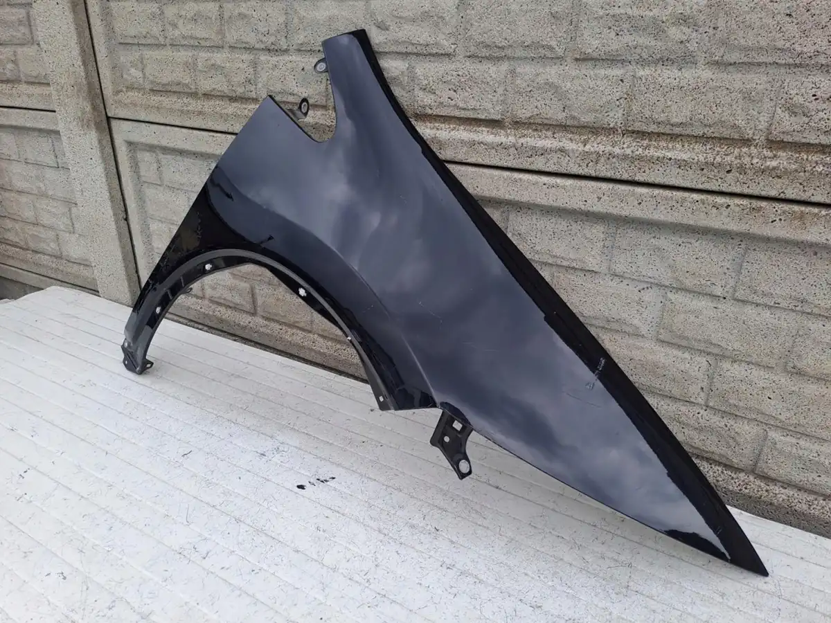 Aripa fata dreapta Honda Civic Ufo 06 13