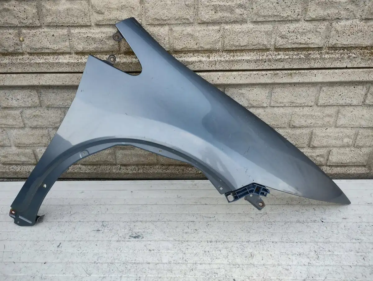 Aripa fata dreapta Honda Civic Ufo 06 13