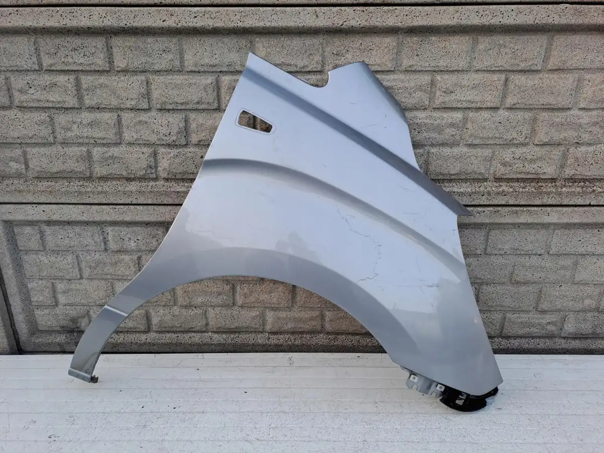 Aripa fata dreapta Hyundai H1 2007