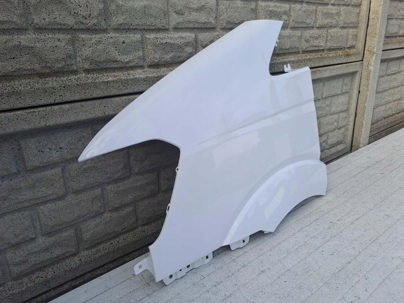 Aripa fata stanga Hyundai H350 2016 2020 - Image 2