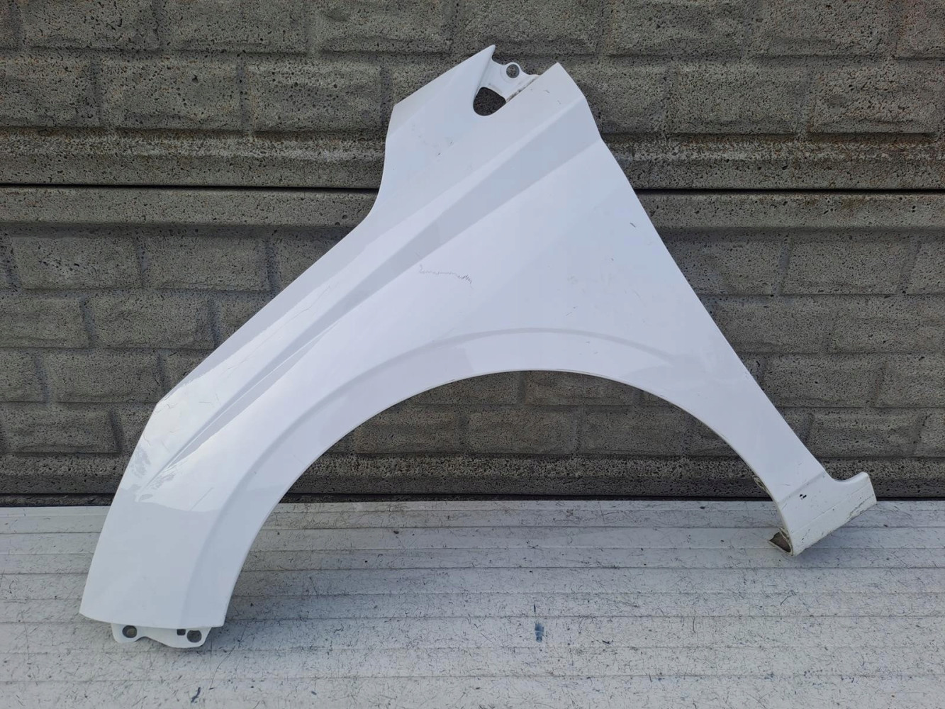 Aripa fata stanga Hyundai I20 21 24