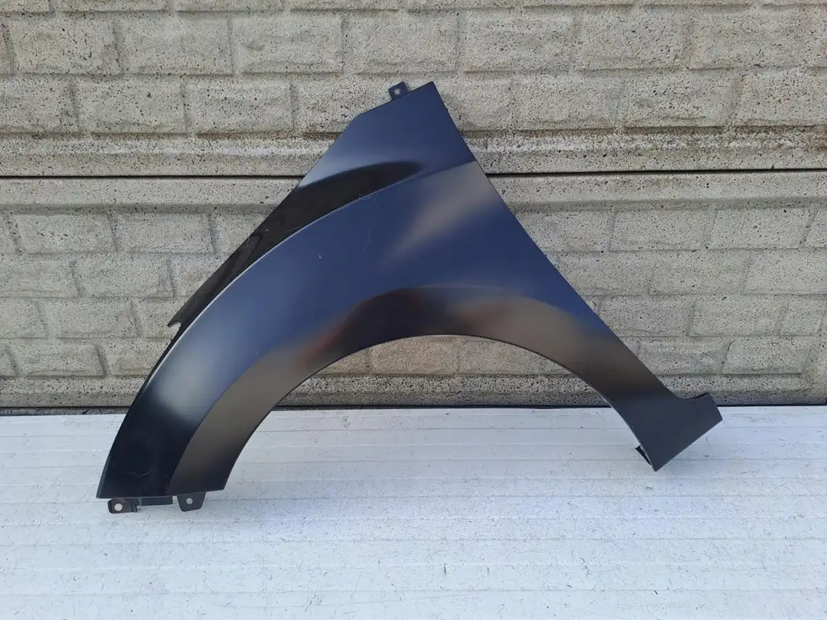 Aripa fata stanga Hyundai I30 2013 2017