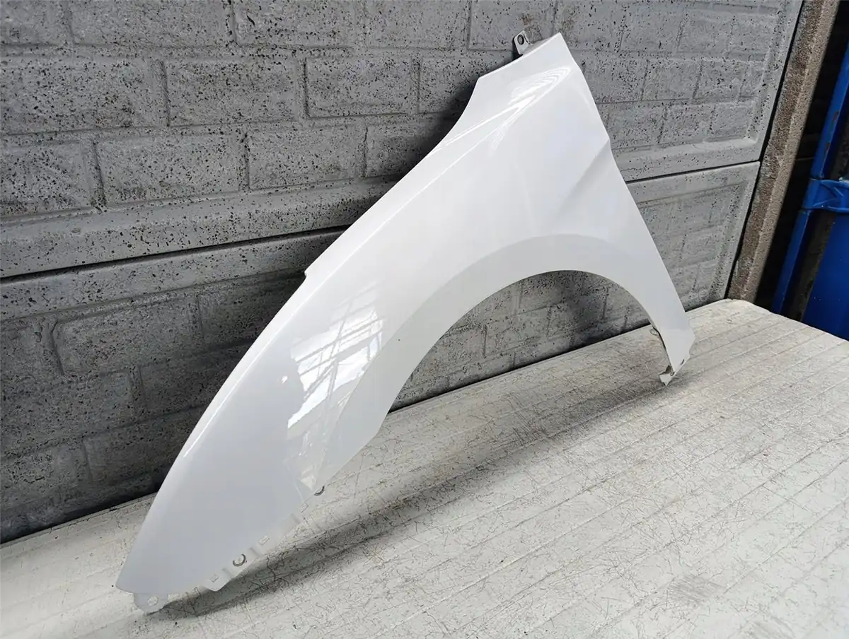 Aripa fata stanga Hyundai I40 I 40
