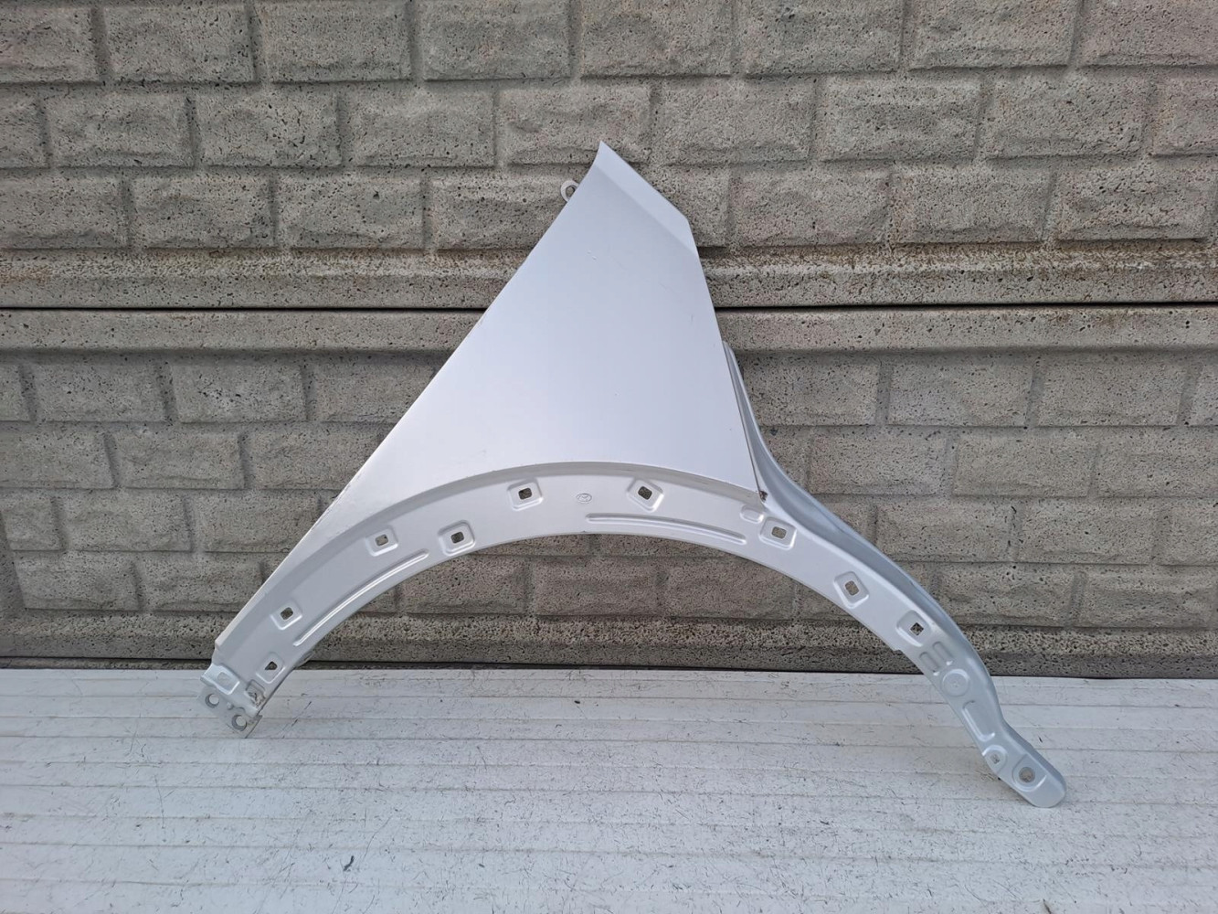 Aripa fata dreapta Hyundai Ioniq V 21 23