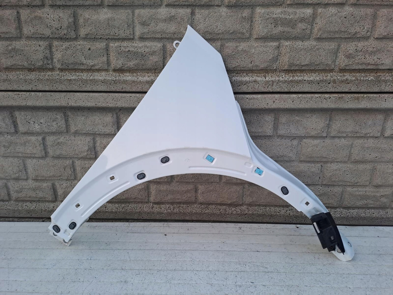 Aripa fata dreapta Hyundai Ioniq V 21 23