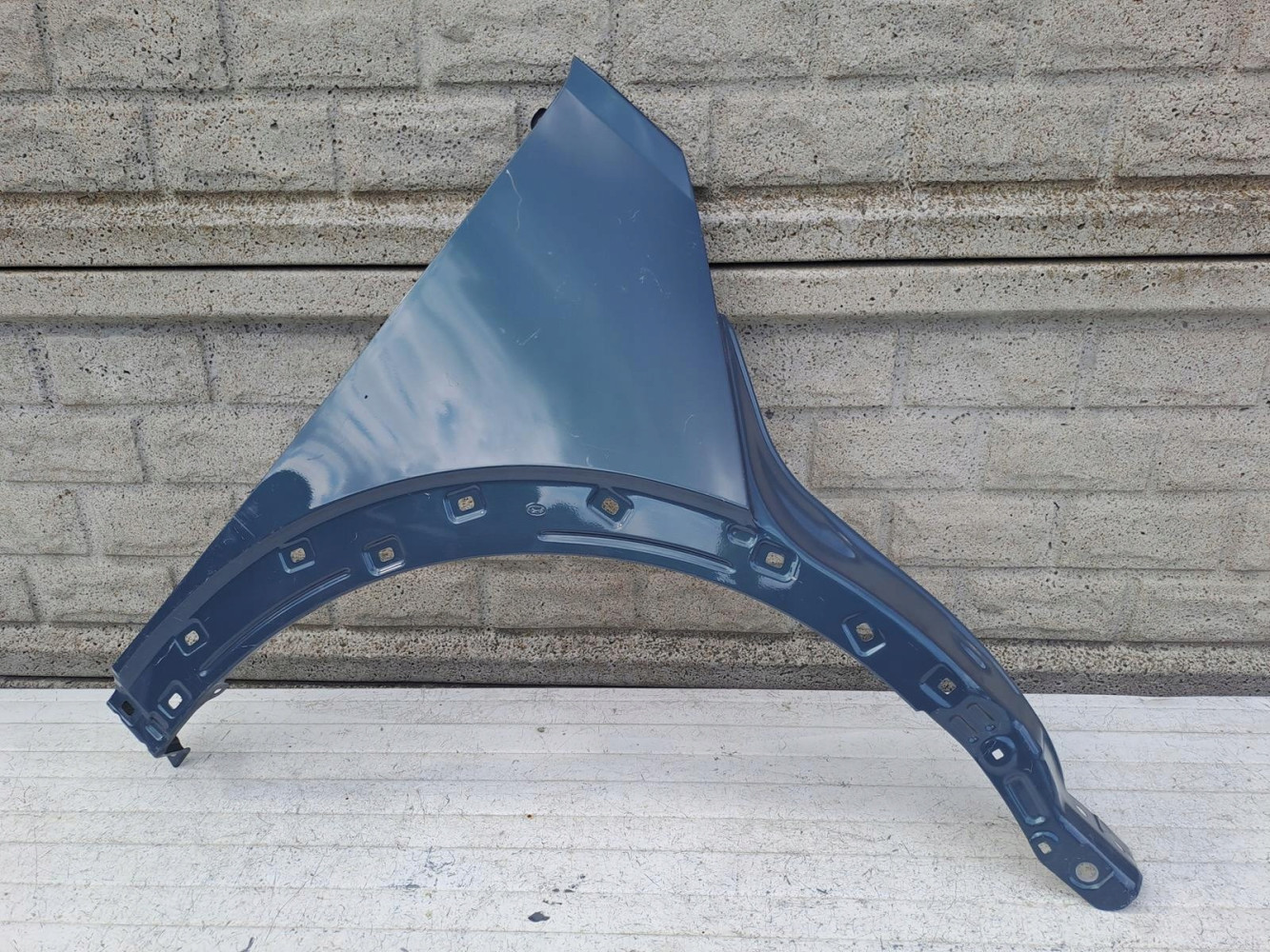 Aripa fata dreapta Hyundai Ioniq V 21 23