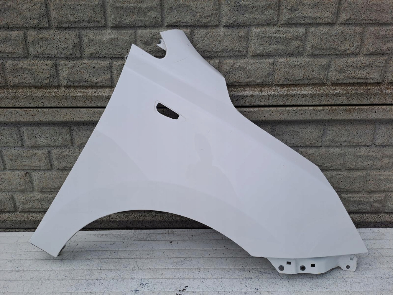 Aripa fata dreapta Hyundai Ix35 Ix 35 2010