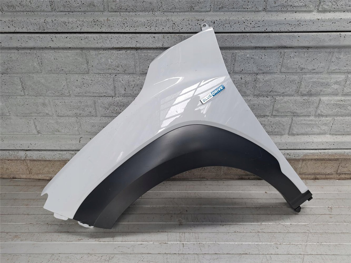 Aripa fata stanga Hyundai Kona 2018 2024