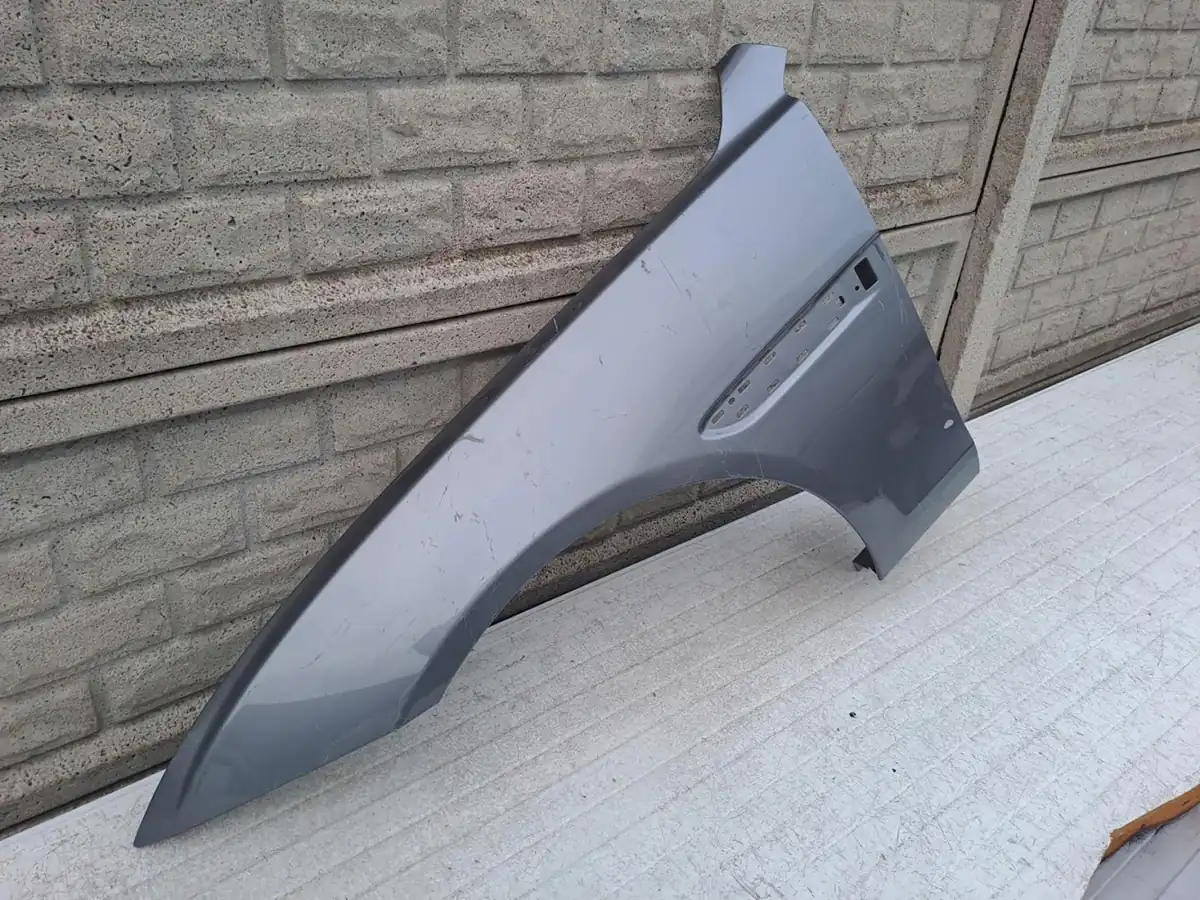 Aripa fata stanga Jaguar Xe 2015 2022