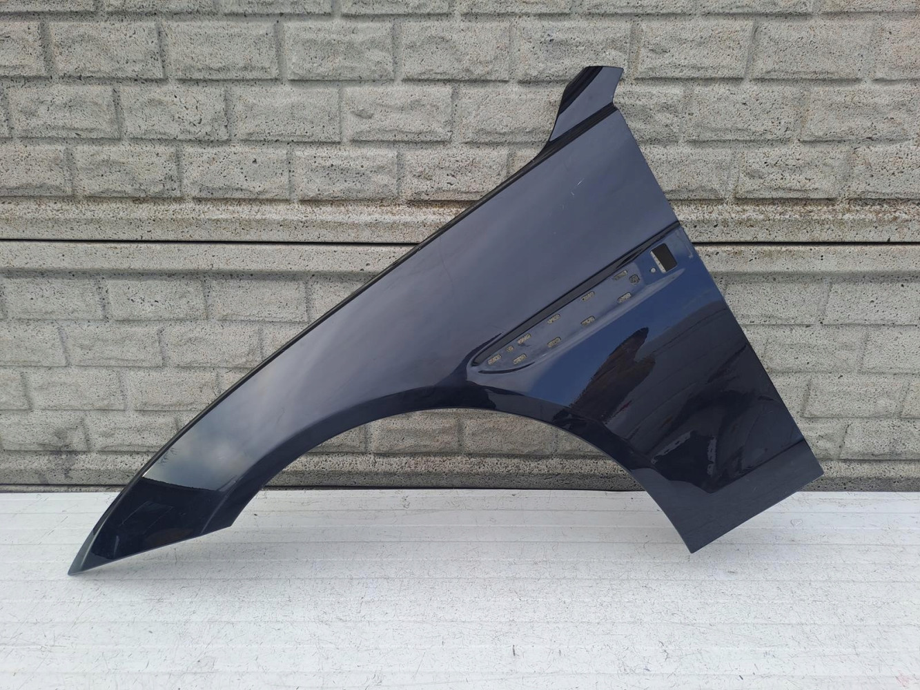 Aripa fata stanga Jaguar Xe 2015 2022