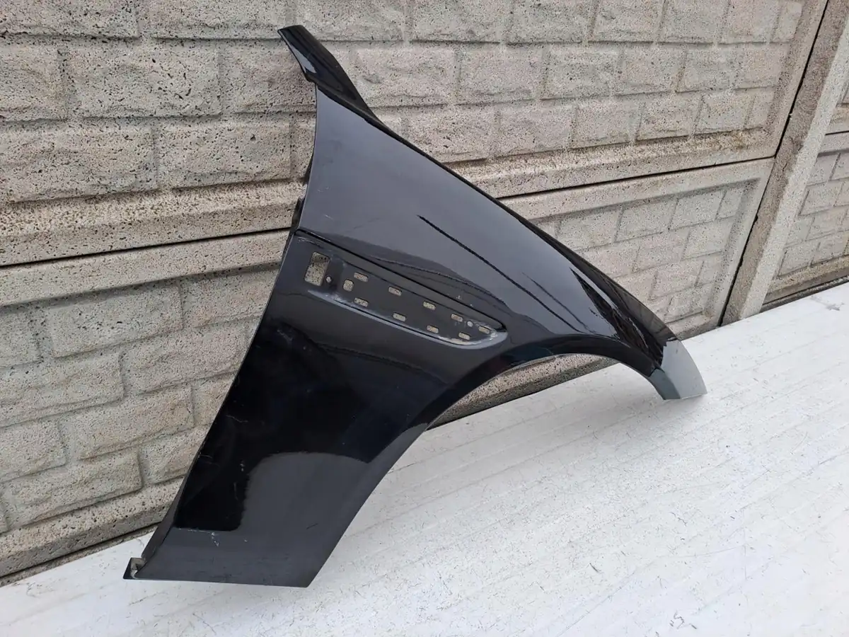 Aripa fata dreapta Jaguar Xe 2015 2022