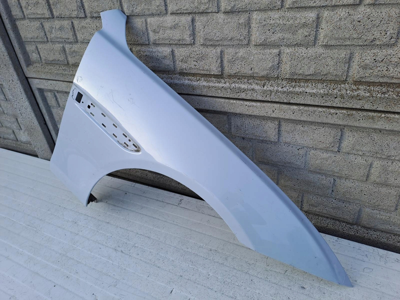 Aripa fata dreapta Jaguar Xe 2015 2022 - Image 2