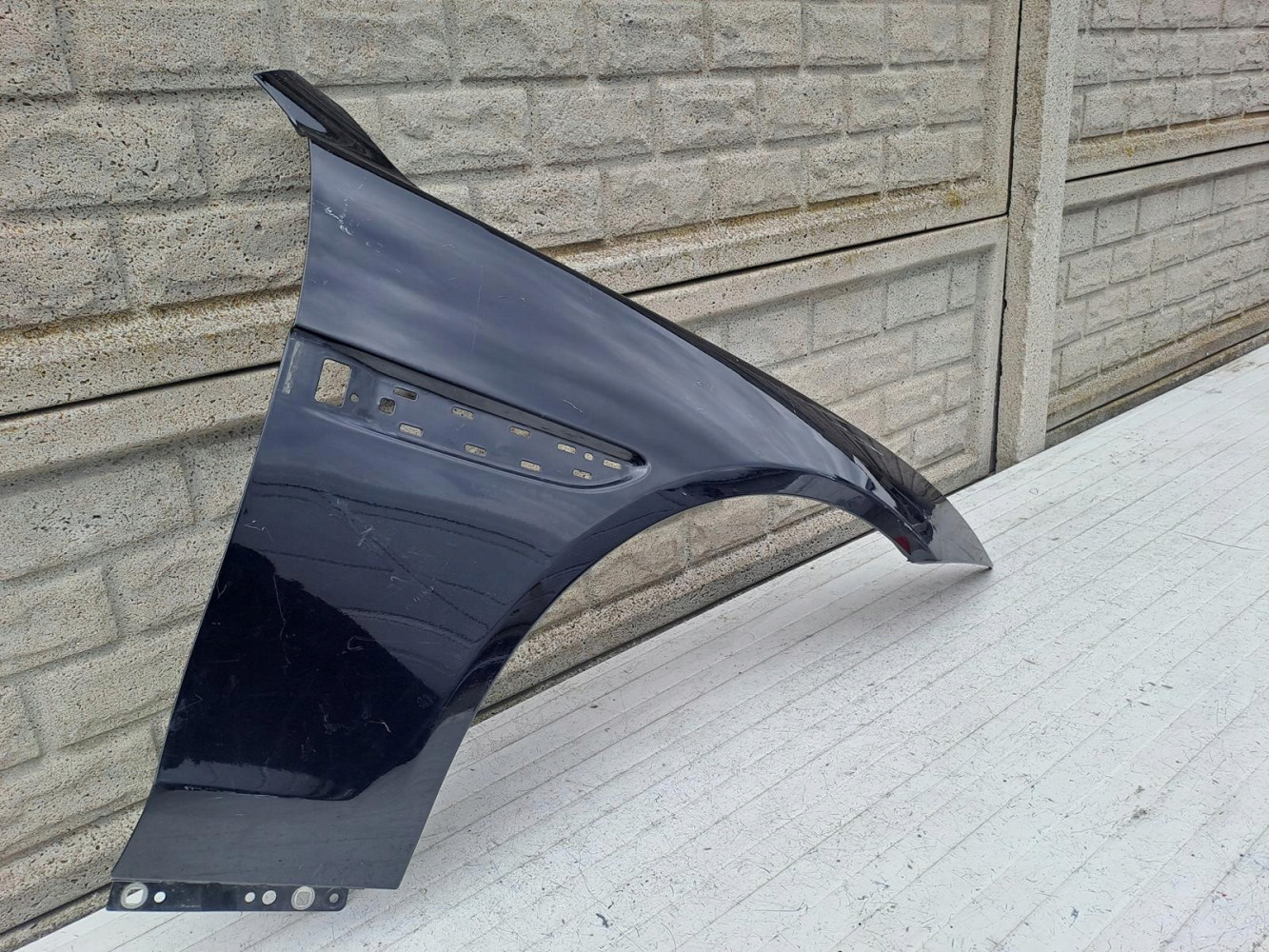 Aripa fata dreapta Jaguar Xe 2015 2022 - Image 3