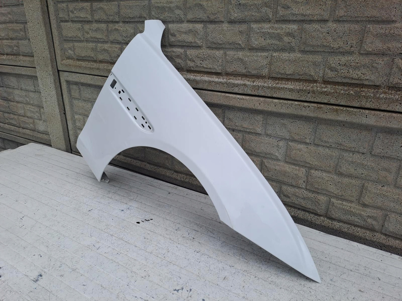 Aripa fata dreapta Jaguar Xe 2015 2022 - Image 2