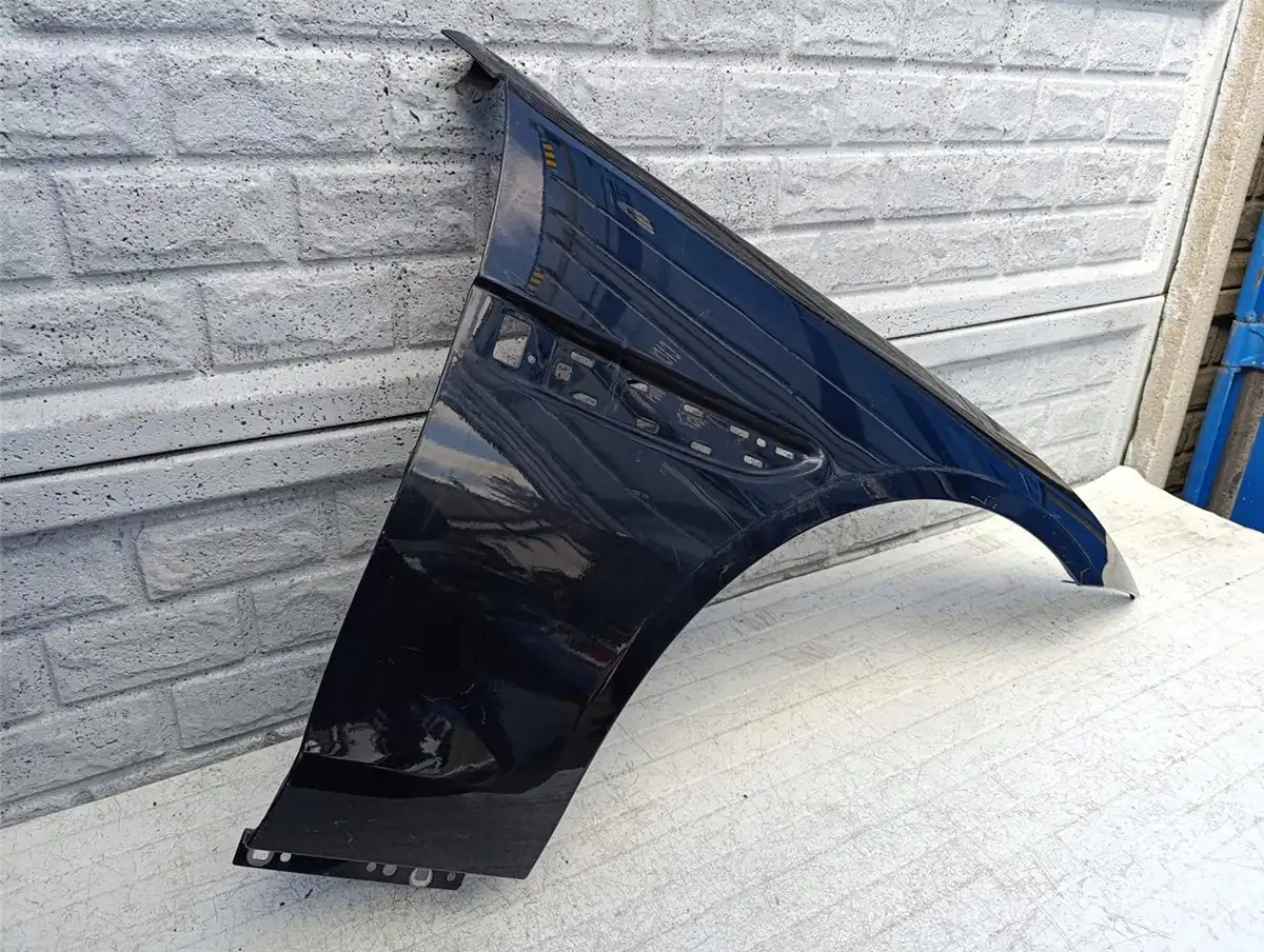 Aripa fata dreapta Jaguar Xe 2015 2022