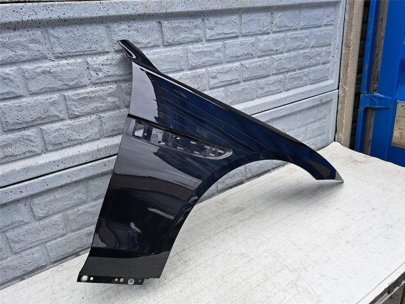 Aripa fata dreapta Jaguar Xe 2015 2022 - Image 3