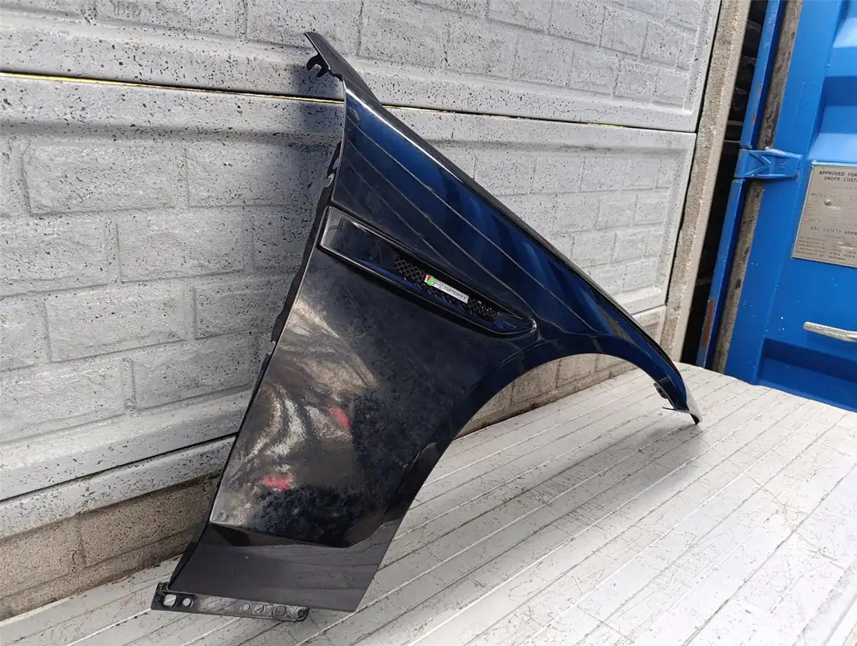 Aripa fata dreapta Jaguar Xe 2015 2024