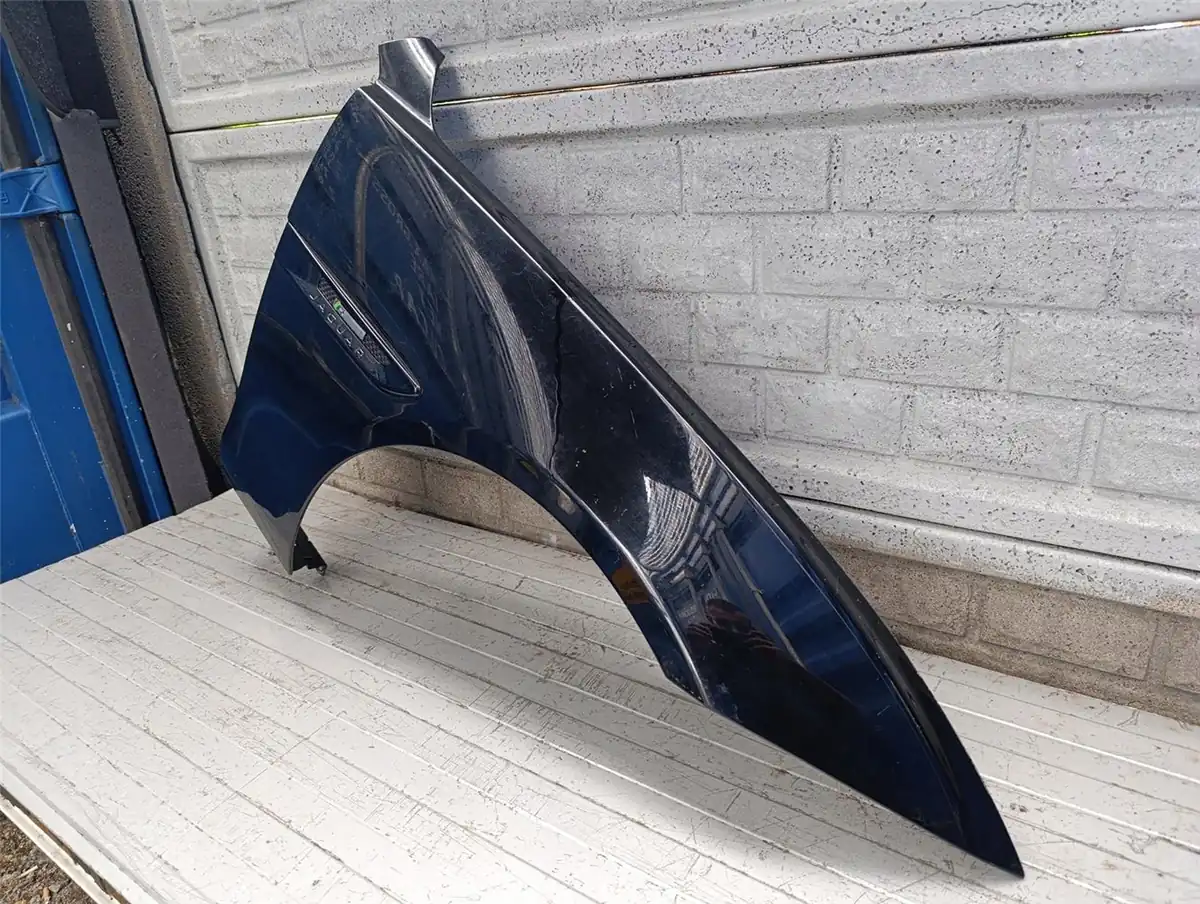 Aripa fata dreapta Jaguar Xe 2015 2024