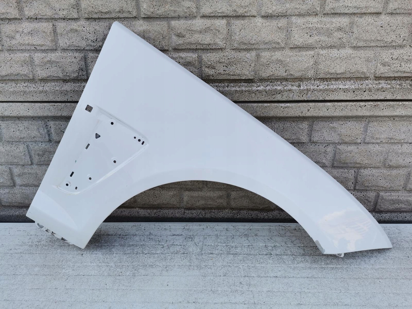 Aripa fata dreapta Jaguar Xf Lift 2011 2015