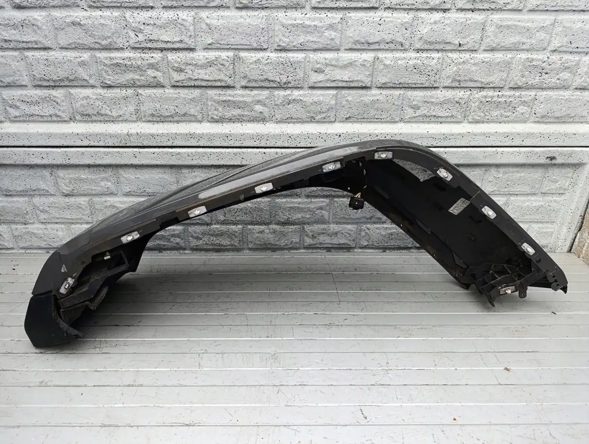 Aripa fata necunoscut Jeep Wrangler Poszerzenie