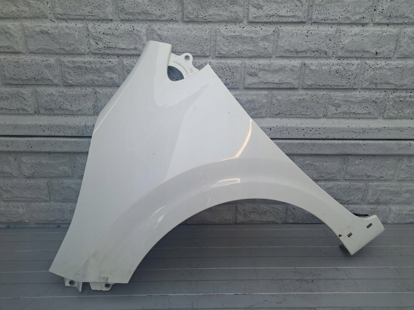 Aripa fata stanga Kia Picanto 3 Iii 17 24