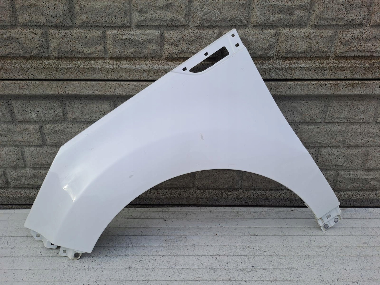 Aripa fata stanga Kia Soul 13 19