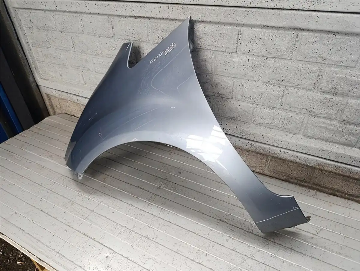 Aripa fata stanga Kia Venga 2011 2018