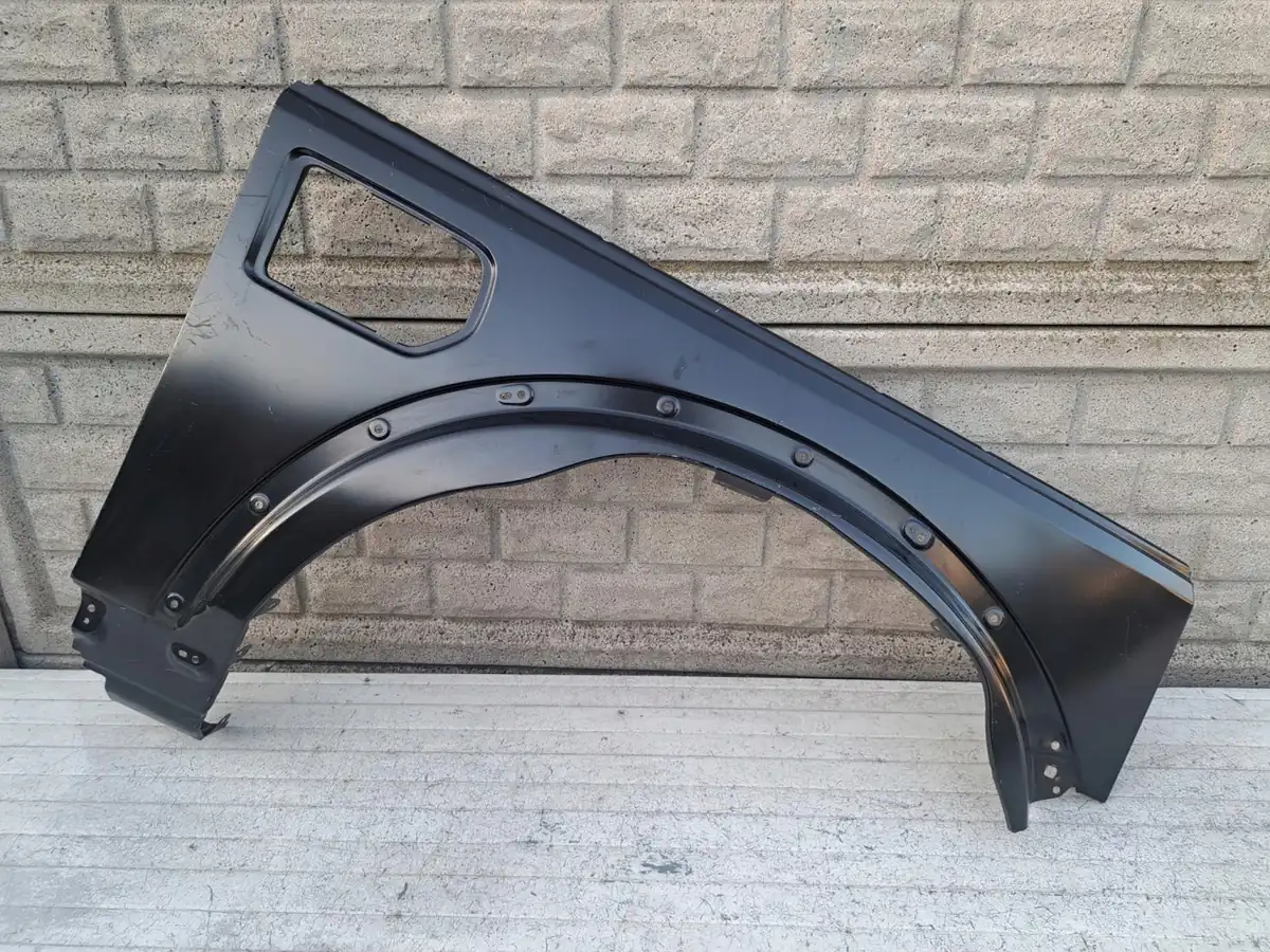 Aripa fata dreapta Land Rover Discovery 3 Iii 04 09