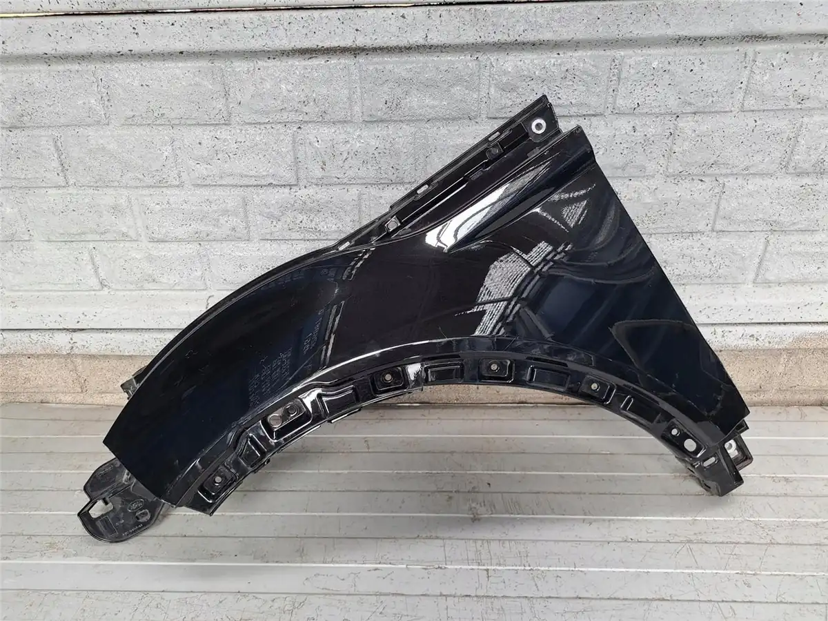 Aripa fata stanga Land Rover Evoque 12 18