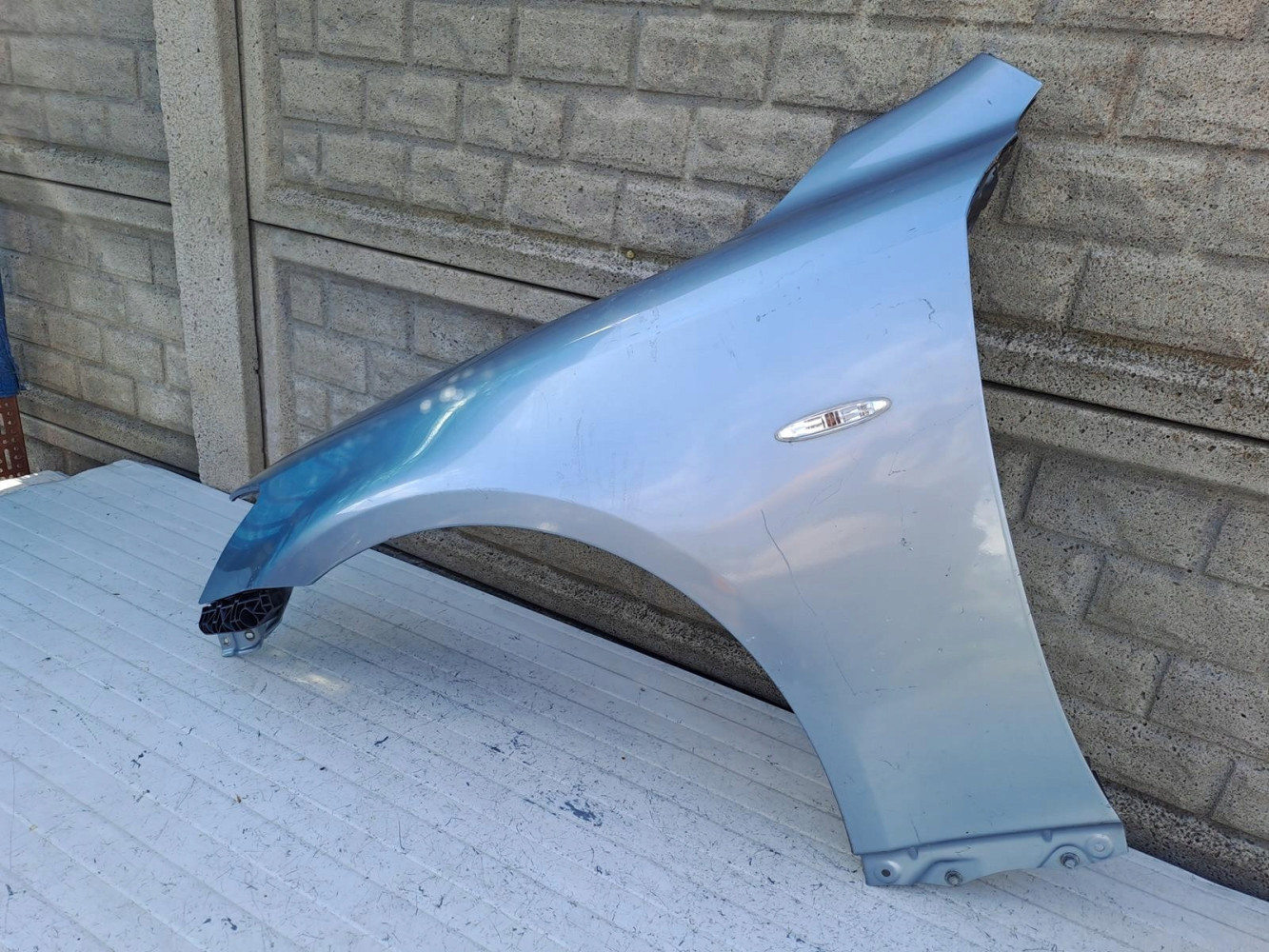 Aripa fata stanga Lexus Is 220 250 350 05 13 - Image 3
