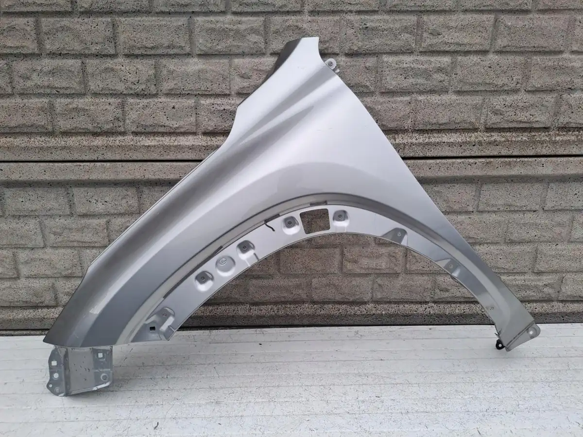 Aripa fata stanga Lexus Nx