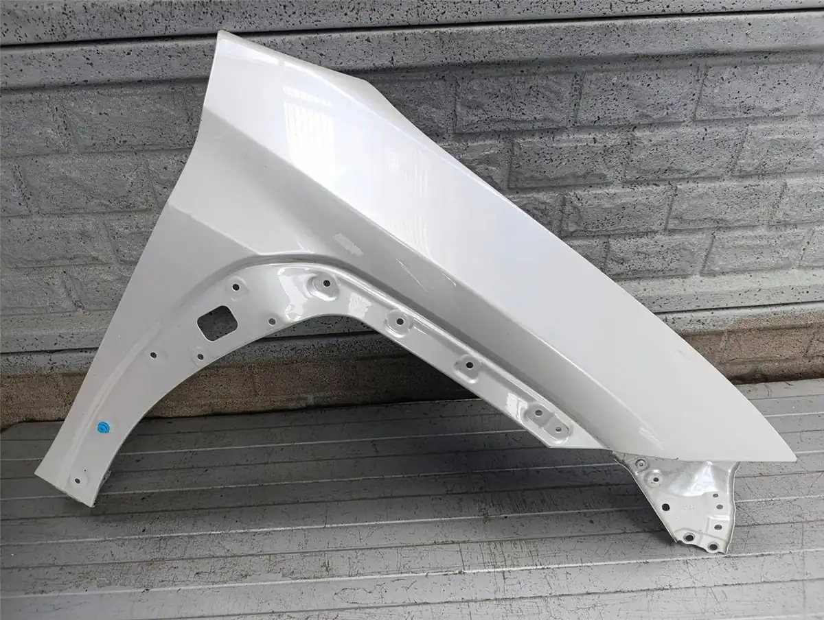 Aripa fata dreapta Lexus Ux 200