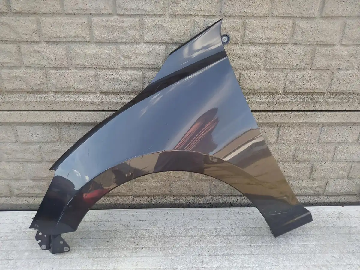 Aripa fata stanga Mazda 2 Ii 2015 2022