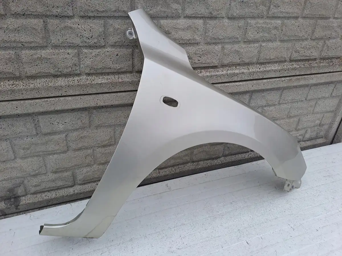 Aripa fata dreapta Mazda 3 Hb 03 09
