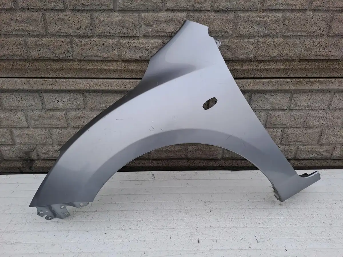 Aripa fata stanga Mazda 3 Iii 08 13