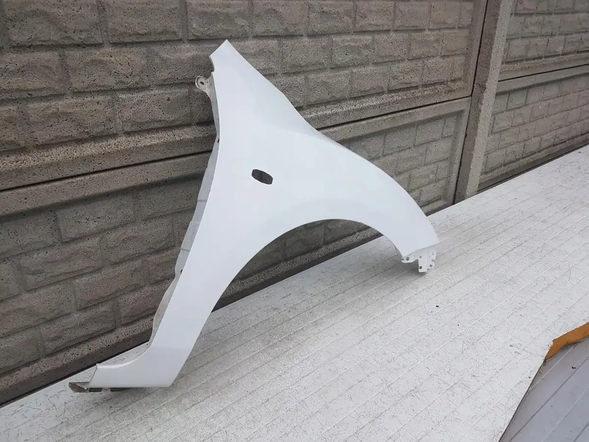 Aripa fata dreapta Mazda 3 Iii 2008 2013