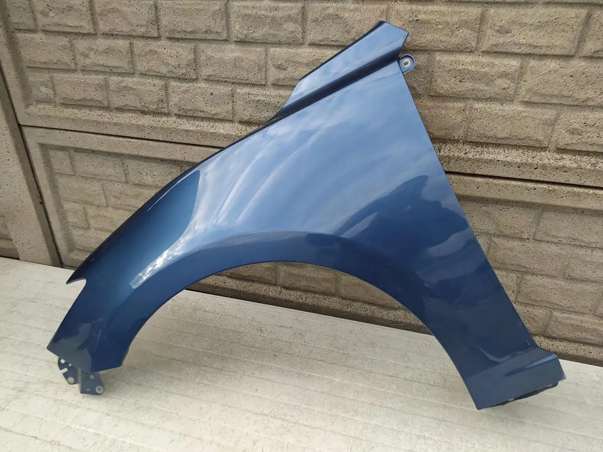 Aripa fata stanga Mazda 3 Iii 2014 2019