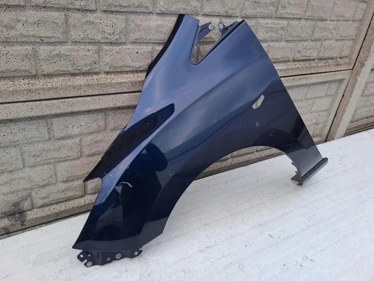 Aripa fata stanga Mazda 5 V 10 18
