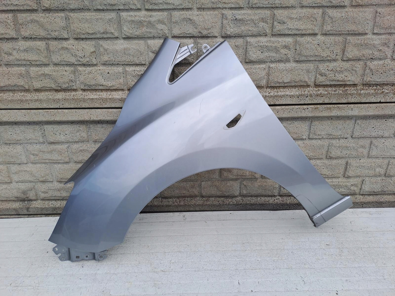 Aripa fata stanga Mazda 5 V 10 18
