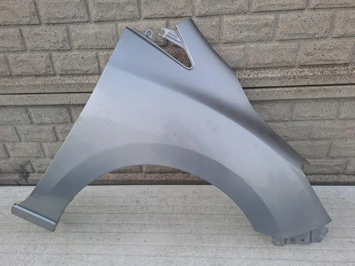 Aripa fata dreapta Mazda 5 V 10 18
