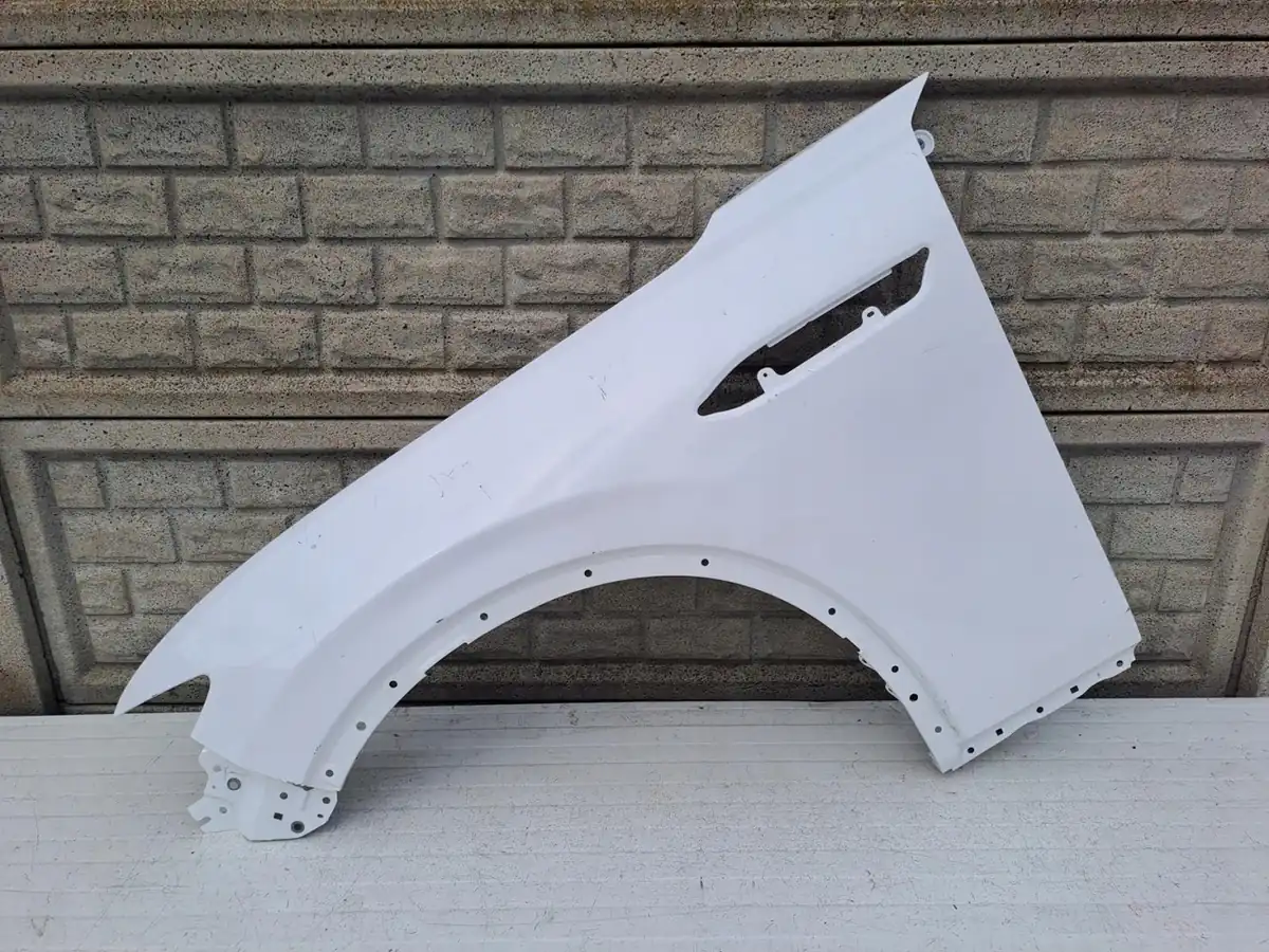 Aripa fata stanga Mazda Cx60 Cx 60