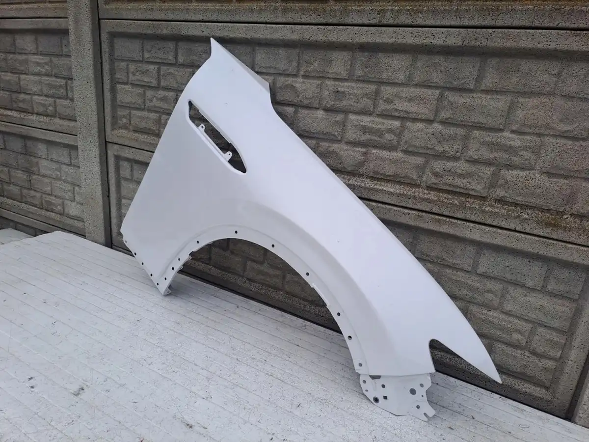 Aripa fata dreapta Mazda Cx60 Cx 60