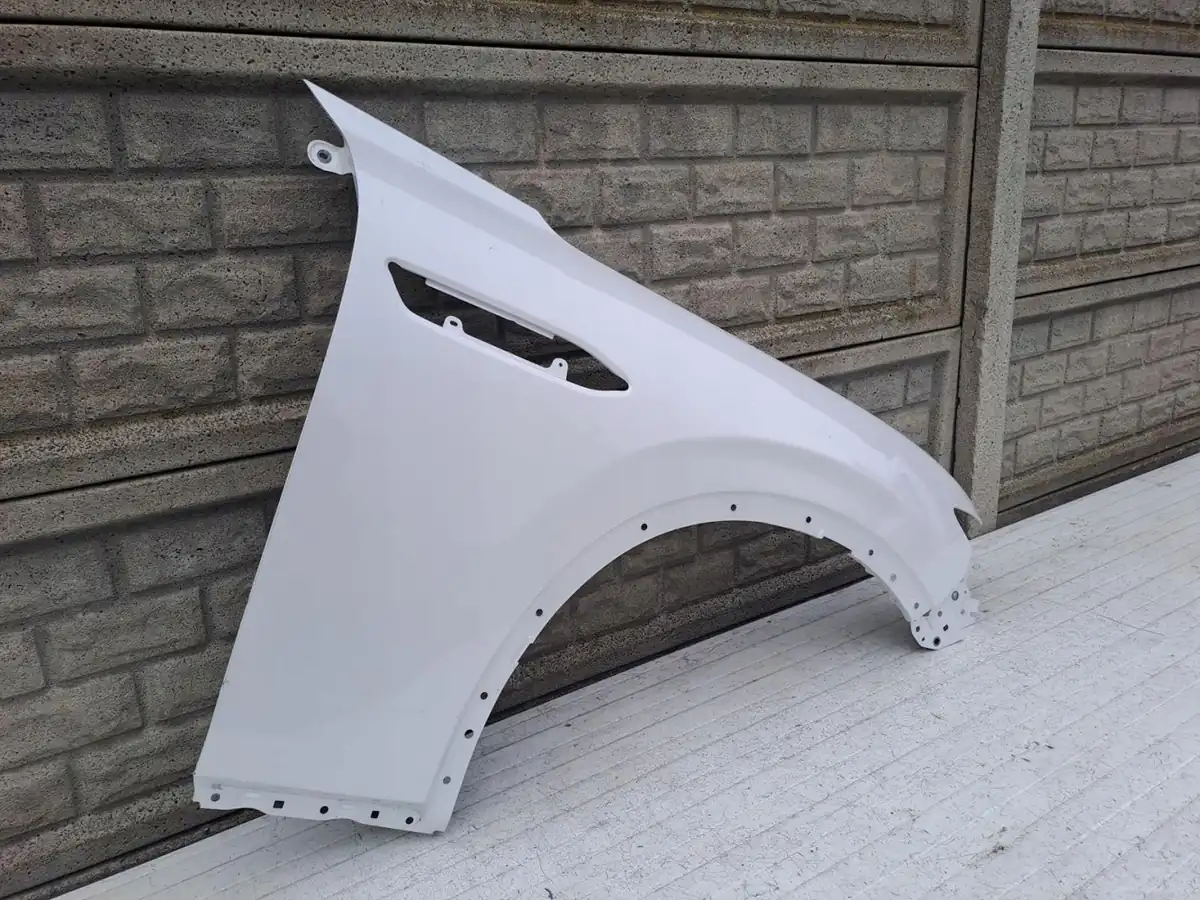 Aripa fata dreapta Mazda Cx60 Cx 60