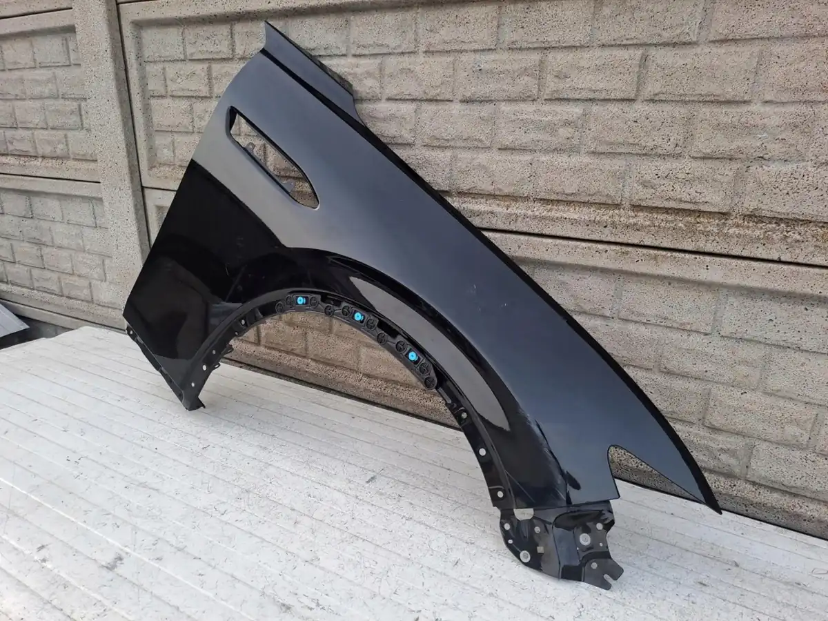 Aripa fata dreapta Mazda Cx60 Cx 60