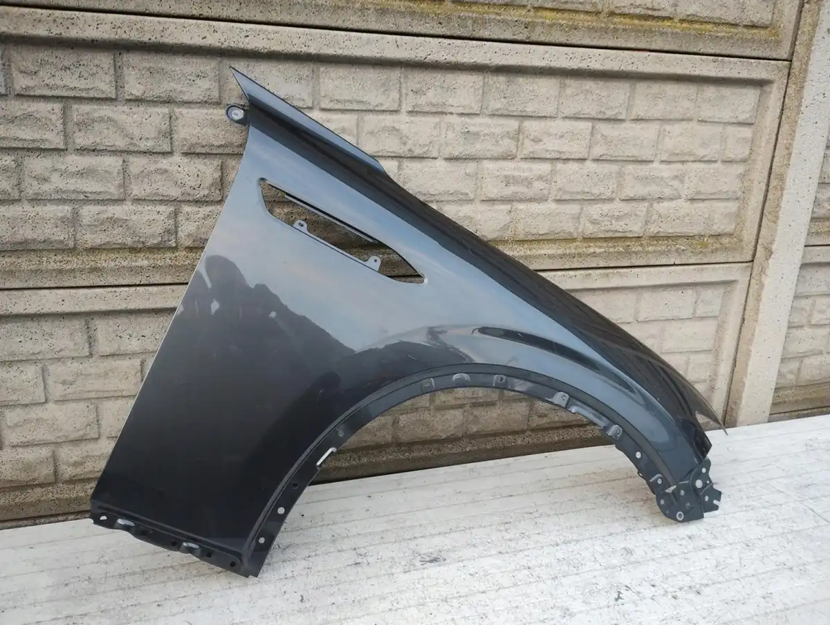 Aripa fata dreapta Mazda Cx60 Cx 60