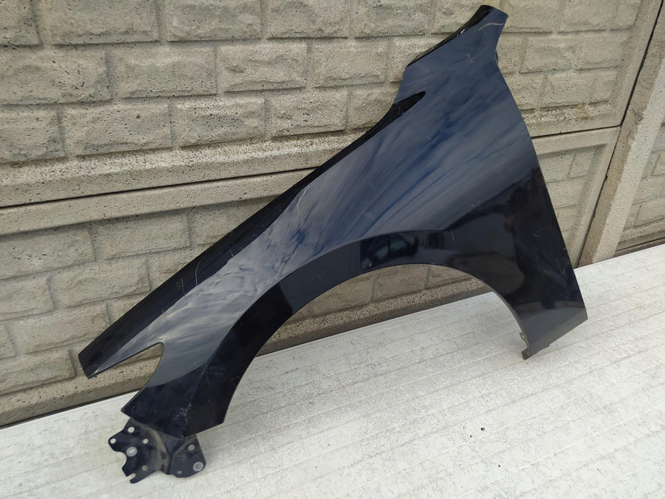 Aripa fata stanga Mazda Iii 3 2019 2022 - Image 2