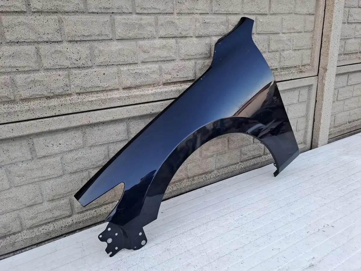 Aripa fata stanga Mazda Iii 3 2019 2024 Hb
