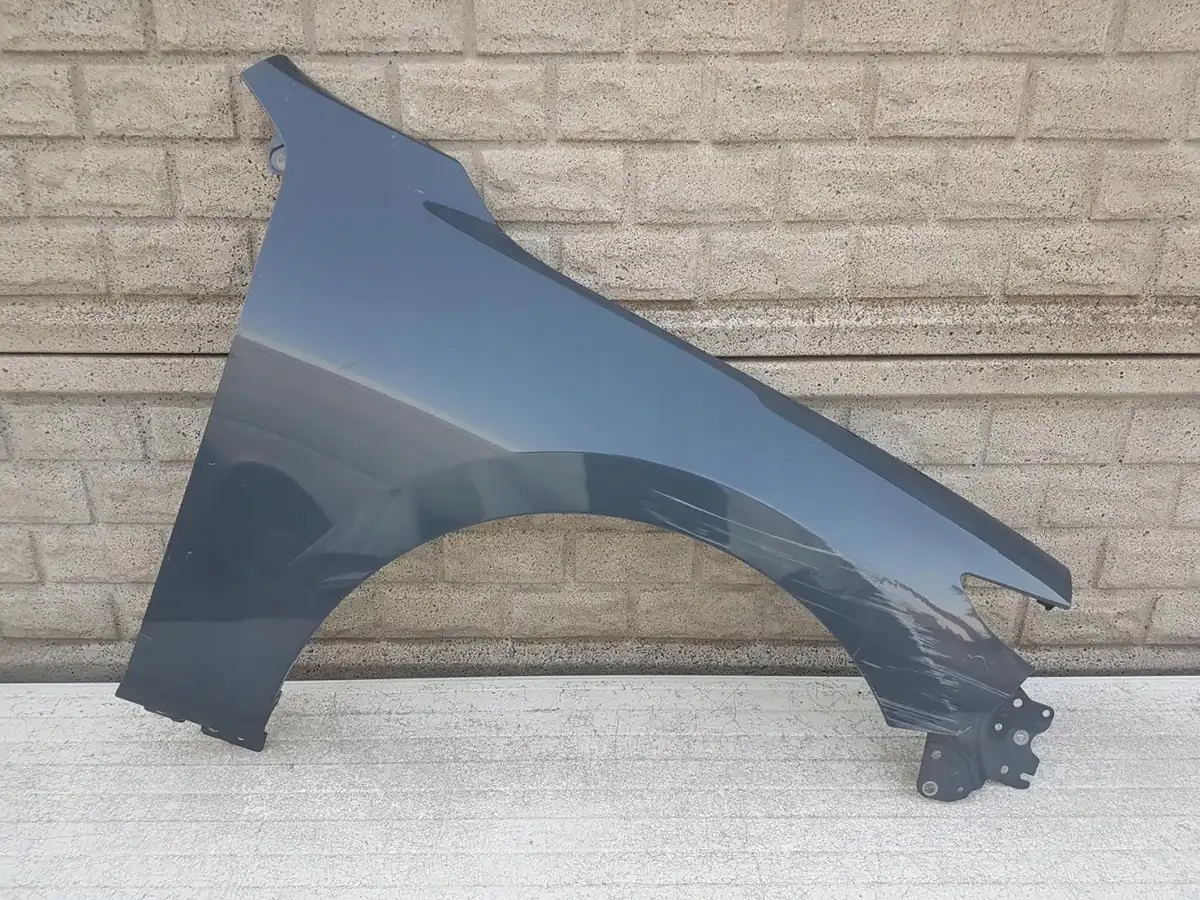 Aripa fata dreapta Mazda Iii 3 2019 2024 Hb